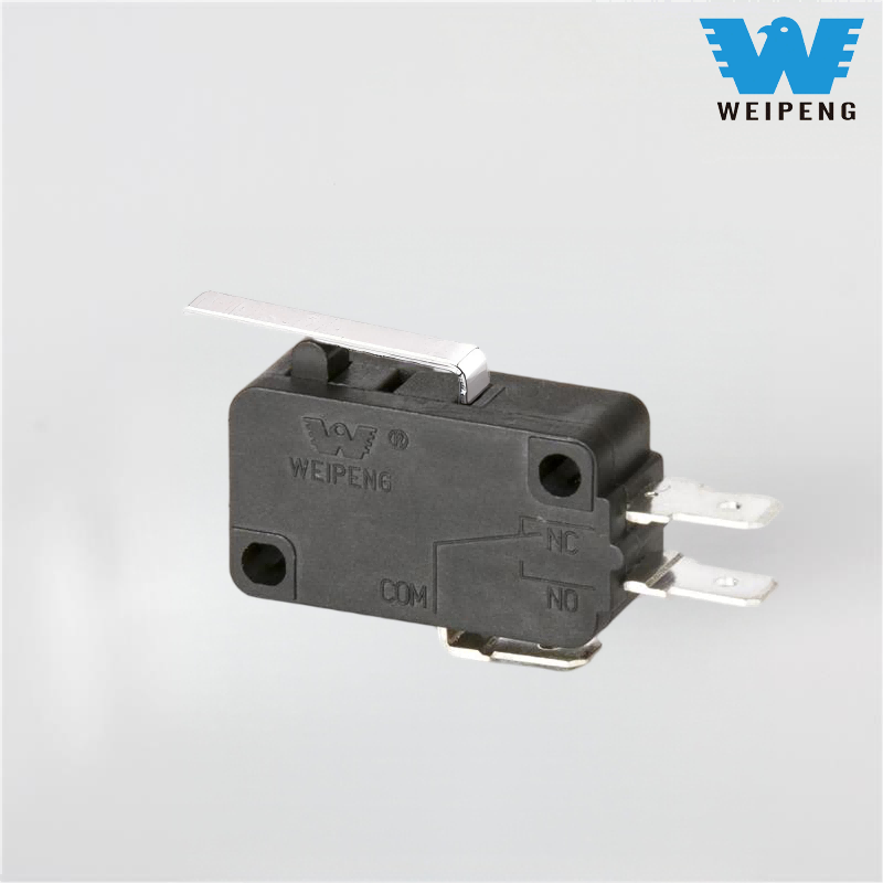 Микро прекинувач со млазница на пумпата за гориво со висока струја со три краци