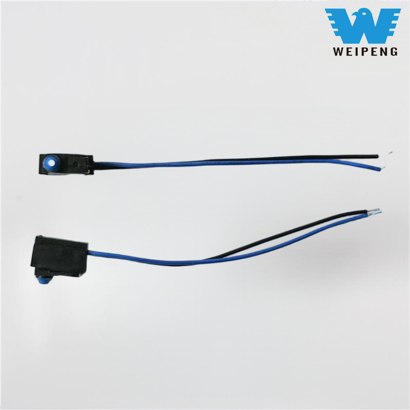 Водоотпорен микро прекинувач со притискање на копче од типот на пинови со кабли